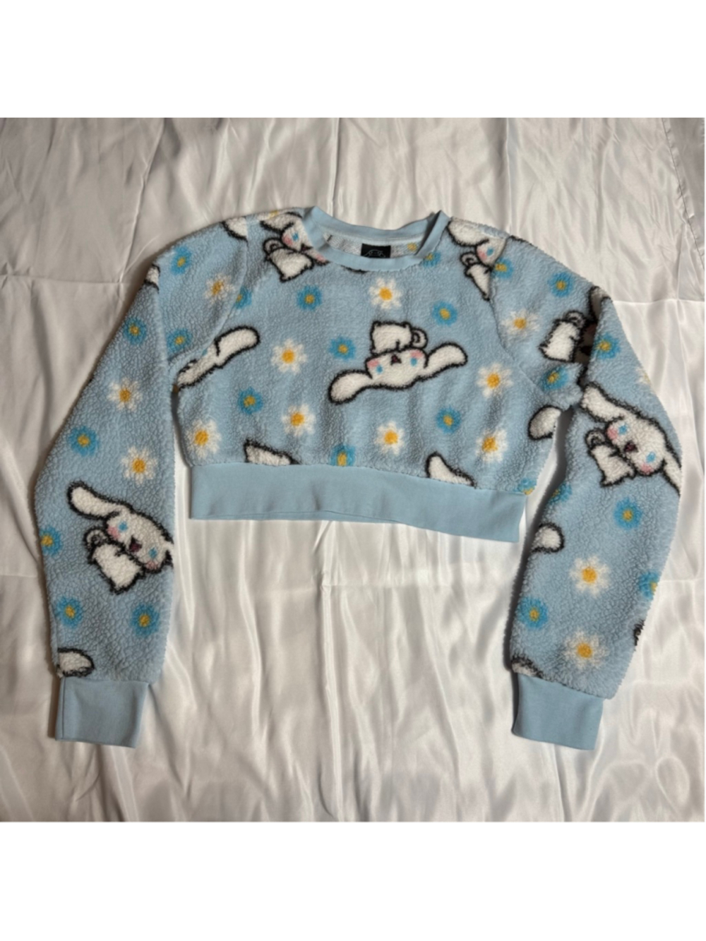 Women's Hot Topic Cinnamoroll Blue White Fleece Cropped Sweatshirt S